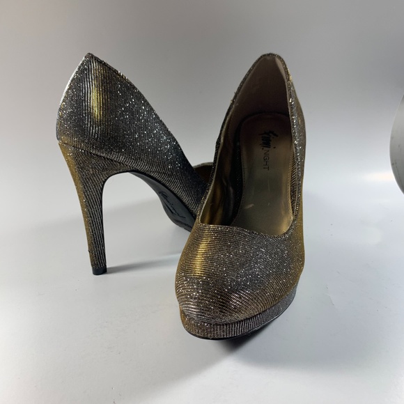 FIONI Nights Shimmering Gold/Silver Pumps Heels 7 - Picture 1 of 12